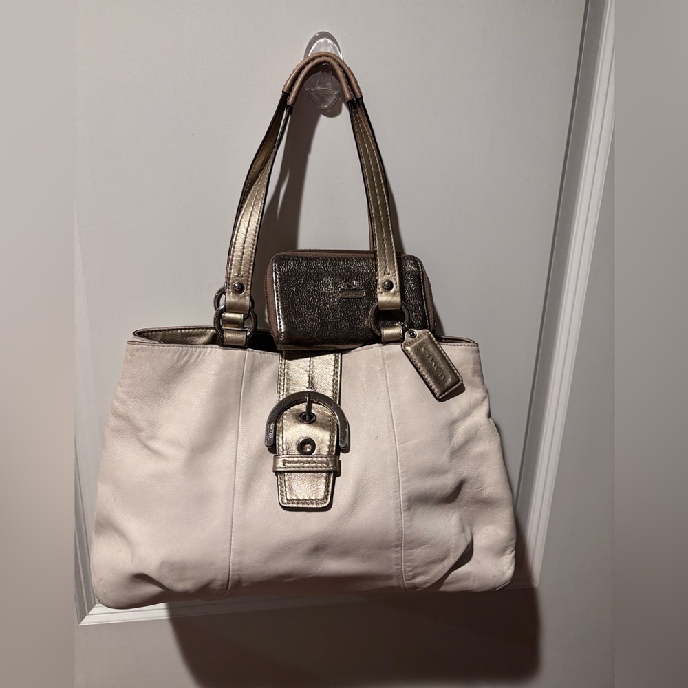 Coach SoHo East West Cream and Metallic Tote With Matching Wallet Y2K